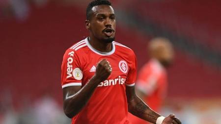Edenilson, volante do Atlético, foi vice-campeão da Série A pelo Inter, em 2020