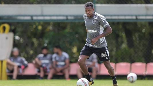 Edenison deve estrear no clássico mineiro nesta segunda-feira (12)