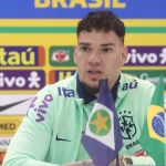 Ederson assume favoritismo do Brasil contra Venezuela, mas prega respeito