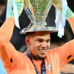 'Merece ser titular da Seleção', diz Casagrande sobre Ederson