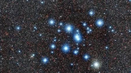 Edição do novo Calendário Astronômico do Espaço de Conhecimento da UFMG tem formato inédito