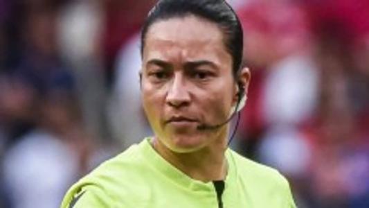 Edina comandará primeira partida da Austrália