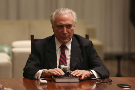 Temer diz ter orientado Moraes a dialogar com Mendonça em meio à crise no STF