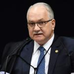 Fachin exalta Moraes e defesa das instituições em discurso sobre o 8 de janeiro