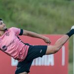 Edson Lucas celebra chance no Vitória: 'Maior desafio da minha carreira'