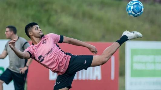 Edson Lucas, lateral do Vitória
