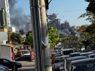 Incêndio na Av. Barão Homem de Melo mobiliza bombeiros na manhã desta quinta (28)