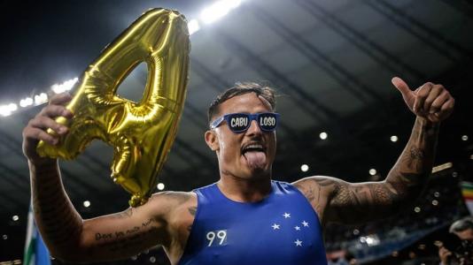 Edu foi decisivo no retorno do Cruzeiro à Série A