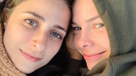 Eduarda Porto e Fernanda Souza estão juntas há um ano