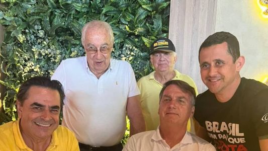 Eduardo Azevedo (de preto) se filiou ao PL no fim de semana