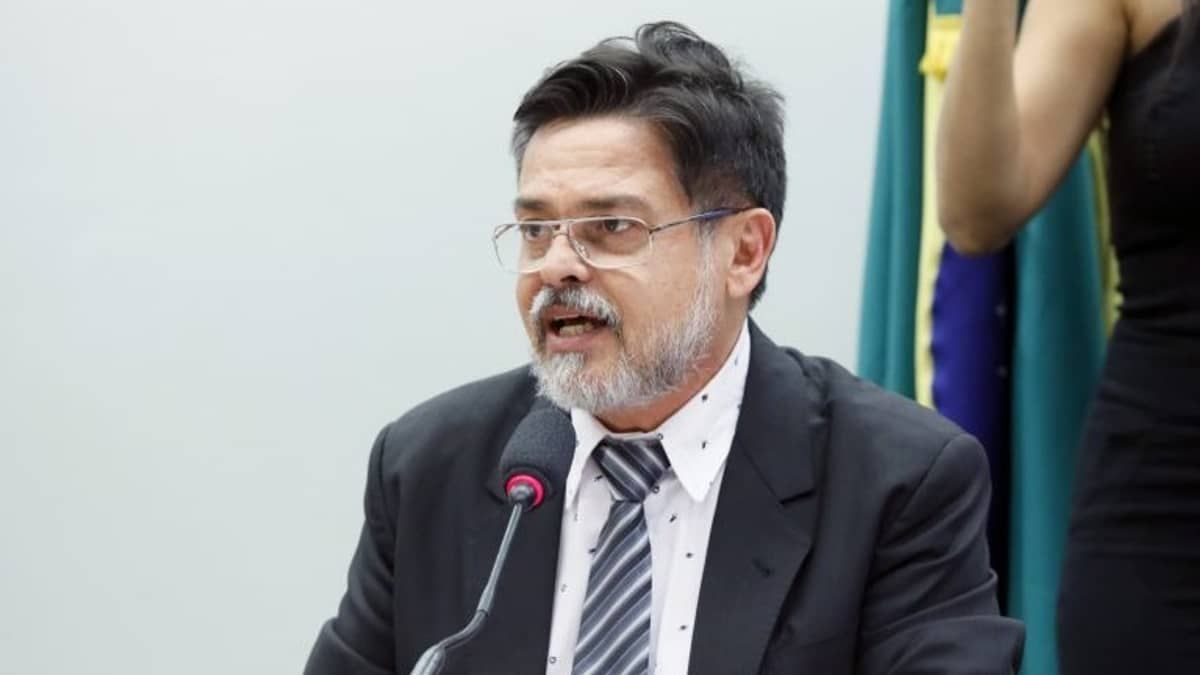 Ex-deputado Eduardo Barbosa morre em Brasília
