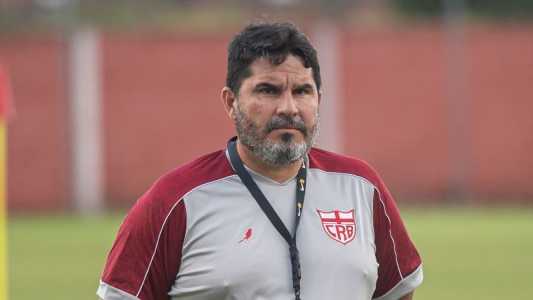 Eduardo Barroca, técnico do CRB, diz que sua equipe terá que estar próxima do limite para vencer o Cruzeiro