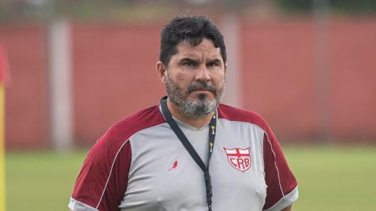Eduardo Barroca, técnico do CRB, diz que sua equipe terá que estar próxima do limite para vencer o Cruzeiro