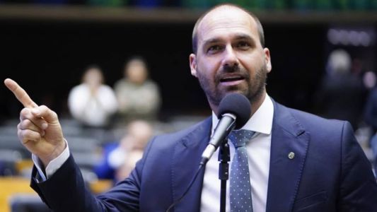 Eduardo Bolsonaro se manifestou contra aprovação do PL das Fake News