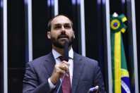 DPU pede ao STF redução da pena de Eduardo Bolsonaro por coação