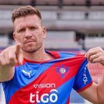 Em série, diretor do Cruzeiro conta bastidores da venda de Brock ao Cerro