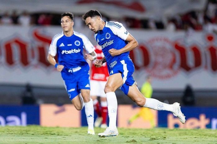 Eduardo chegou ao terceiro gol com a camisa do Cruzeiro