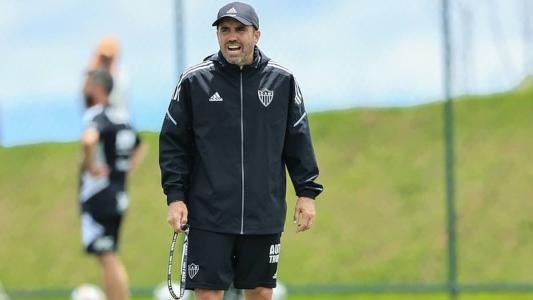 Eduardo Coudet comanda o Atlético no início do ano