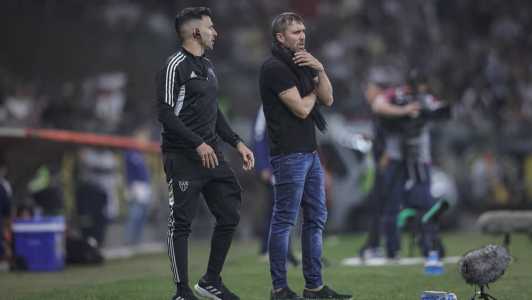 Eduardo Coudet deixou o Atlético após empate com o Bragantino, no primeiro turno