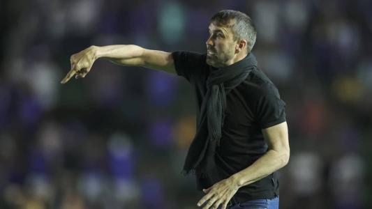Eduardo Coudet deve desembarcar em Belo Horizonte nesta terça-feira (13)