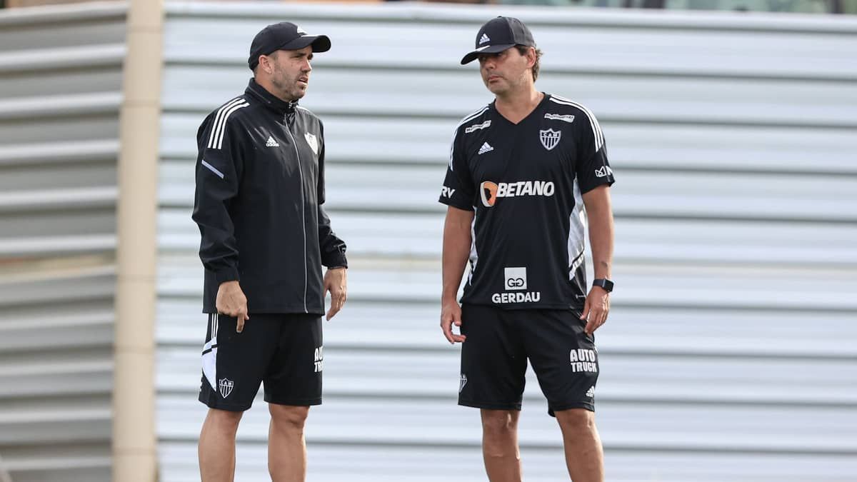 Atlético x Democrata-SL: prováveis escalações, onde assistir e local do jogo