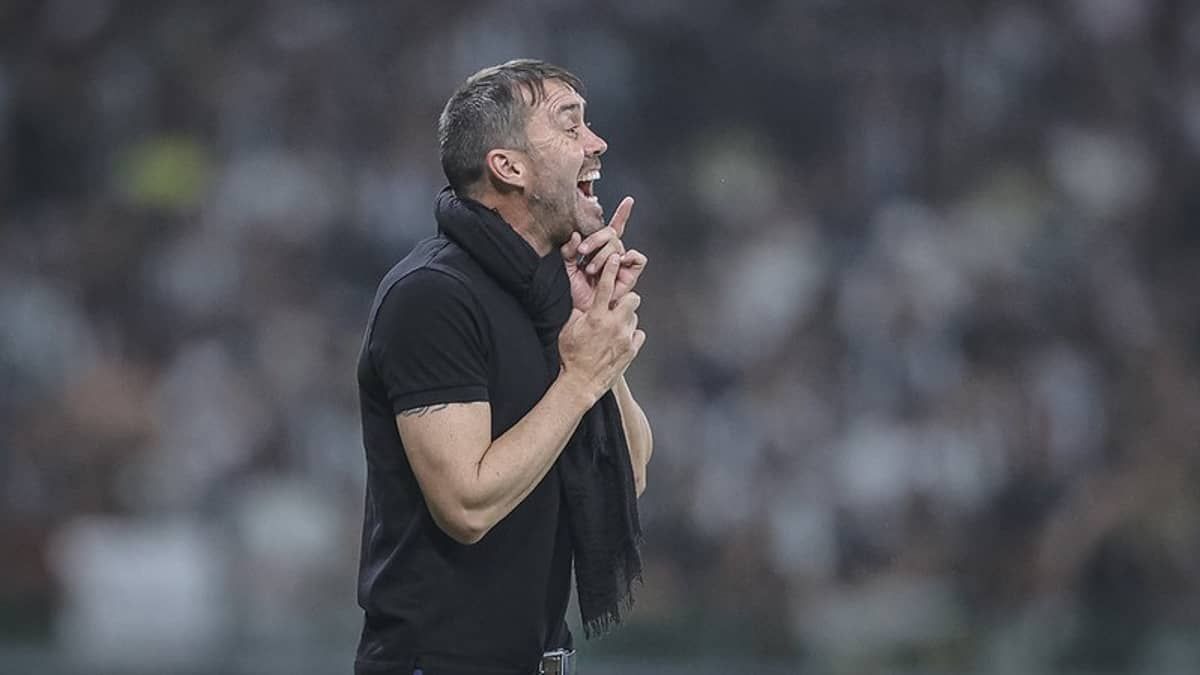 Coudet lamenta empate entre Atlético e Bragantino: 'Pontos escaparam'