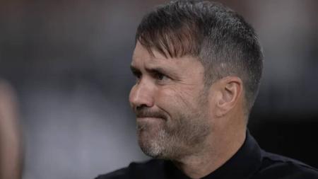 Eduardo Coudet fará reunião com diretoria para definir futuro no Galo