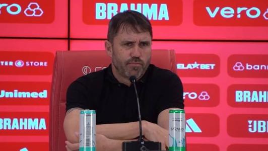 Eduardo Coudet, técnico do Internacional