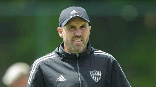 Eduardo Coudet, técnico do Atlético, durante treinamento