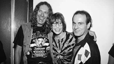 Eduardo Dussek, Rita Lee e Ney Matogrosso nos bastidores de show da cantora no Canecão, no Rio, em 1995