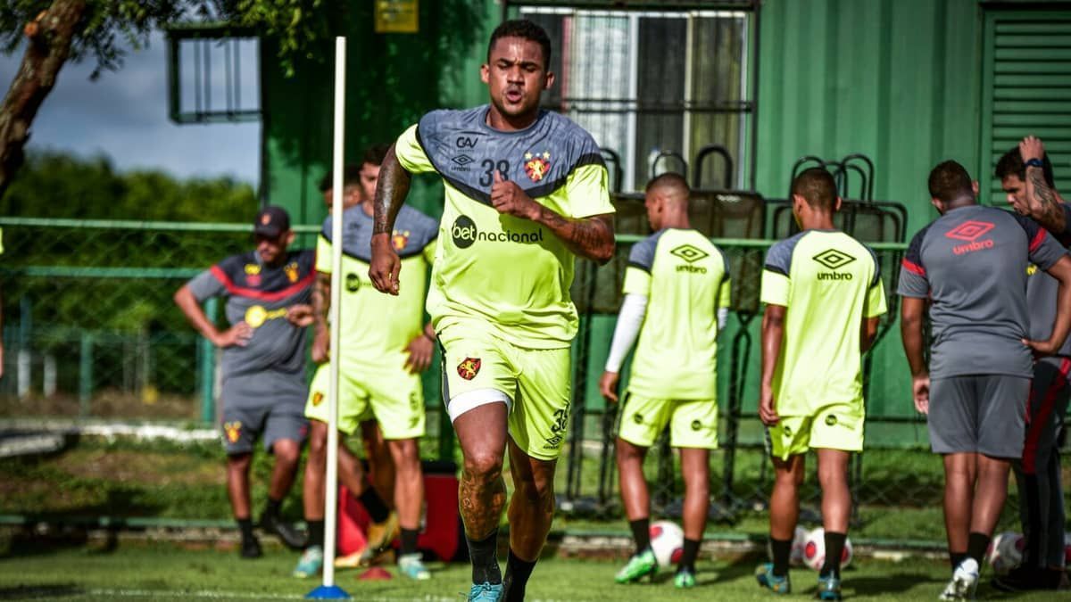 Invicto na temporada, Eduardo é trunfo “secreto” do Sport contra o Ceará