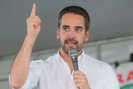 Leite pede R$ 10 bilhões para recompor perdas na arrecadação dos municípios gaúchos | CNN Brasil