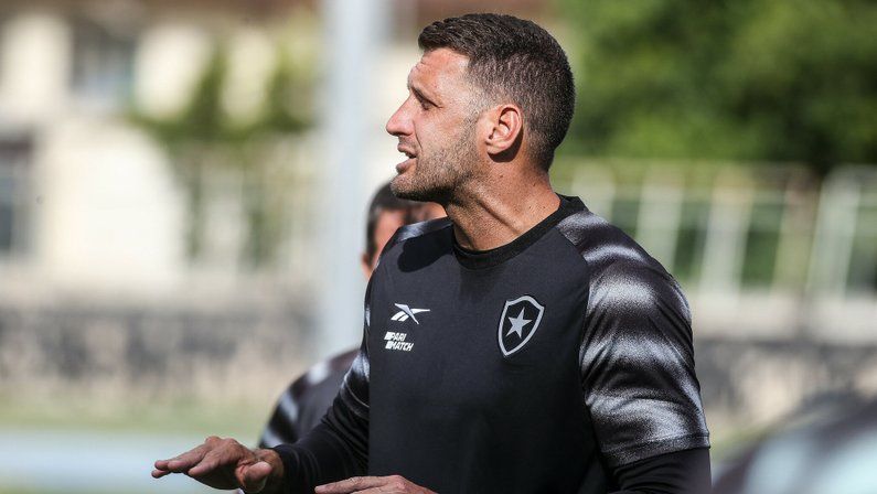 Com base mais encorpada, Botafogo estreia na Copinha em busca da primeira taça