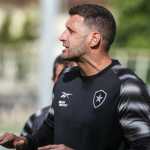 Com base mais encorpada, Botafogo estreia na Copinha em busca da primeira taça
