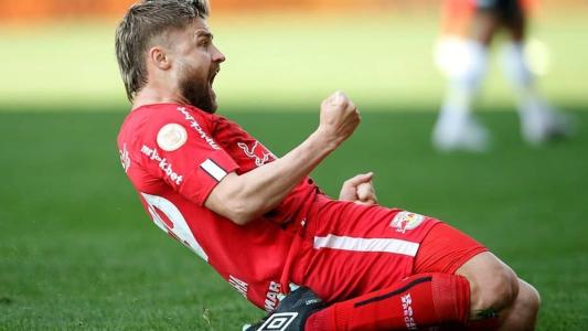 Eduardo Sasha comemora gol pelo RB Bragantino contra o Corinthians, em São Paulo