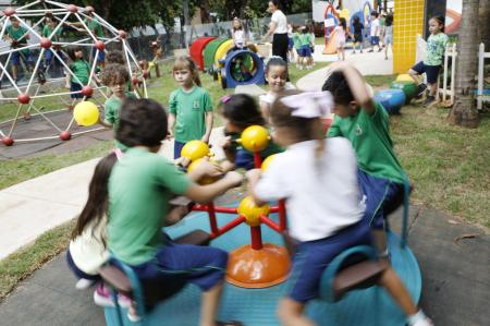 Crianças em escola