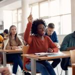 Educação de Jovens e Adultos abre as portas para o aprendizado e oferece uma segunda chance a quem enfrentou dificuldades durante a educação formal