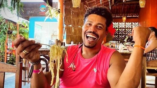 Ele passava uma temporada na paradisíaca Jericoacoara, no estado do Ceará
