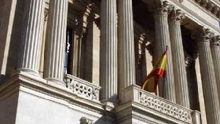 Eleitores vão às urnas na Espanha