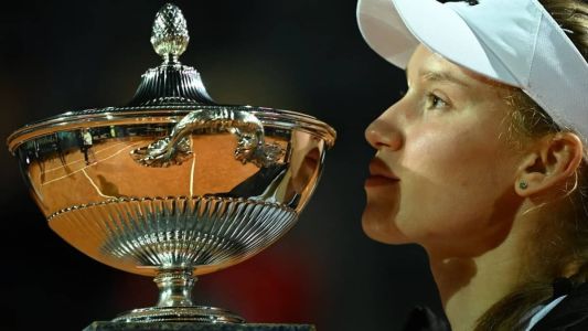 Elena Rybakina, atual campeã de Wimbledon, tornou-se campeã do WTA 1000 de Roma