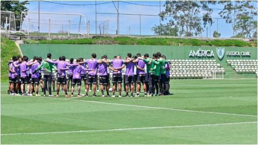 Elenco do América no CT Lanna Drumond