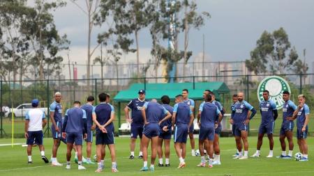 Elenco do Bahia treinou no CT do Palmeiras