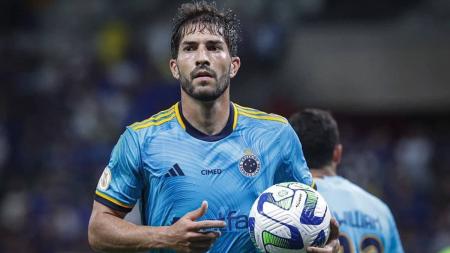 Elenco do Cruzeiro retomará os treinamentos na quarta-feira (6), na Toca da Raposa II