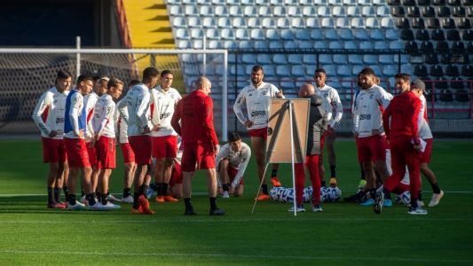 Elenco do Flamengo convive com lesões e problemas físicos