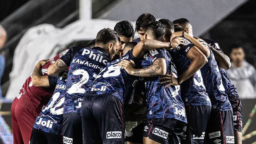 Santos antecipa concentração para clássico com o Corinthians