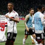 Elenco do São Paulo oferece classificação à Pablo Maia