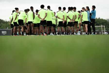 Elenco do Vasco fechou a preparação nesta quarta-feira (11) para o duelo contra o São Paulo