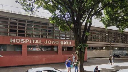 Eles foram encaminhados ao pronto socorro do Hospital João XXIII