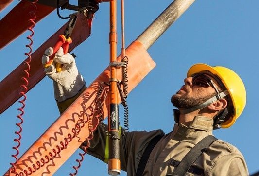 Concessionária programa obras na rede elétrica na área central de Fabriciano