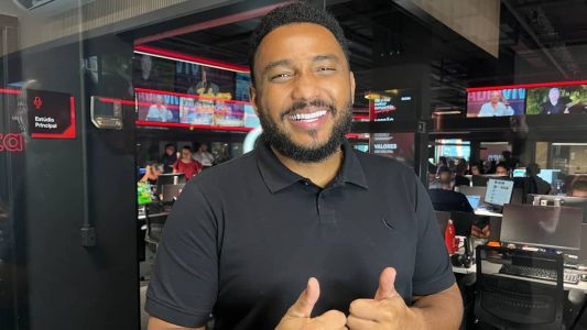 Eli Soares esteve na Itatiaia para falar sobre gravação de DVD